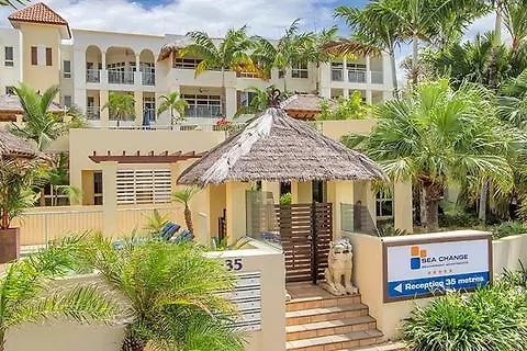 Sea Change Beachfront Apartments Trinity Beach