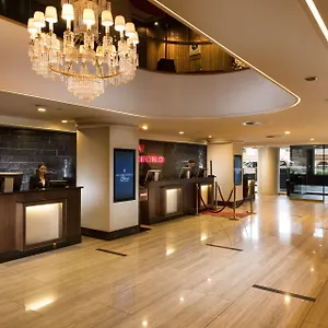 stamford-plaza-adelaide.adelaidehotels-au.com/