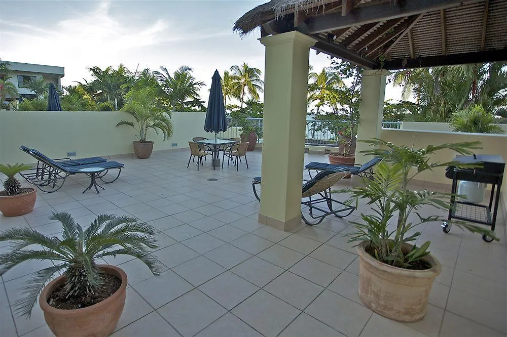 Sea Change Beachfront Apartments Trinity Beach