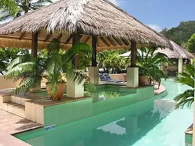 Sea Change Beachfront Apartments Trinity Beach Australia