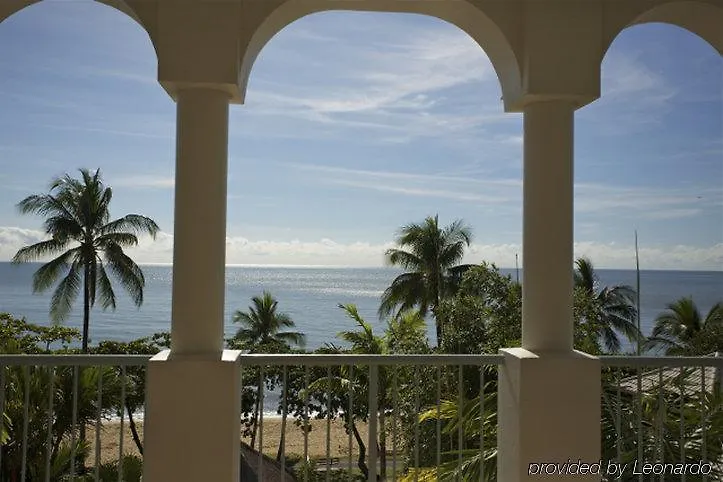 Sea Change Beachfront Apartments Trinity Beach Aparthotel