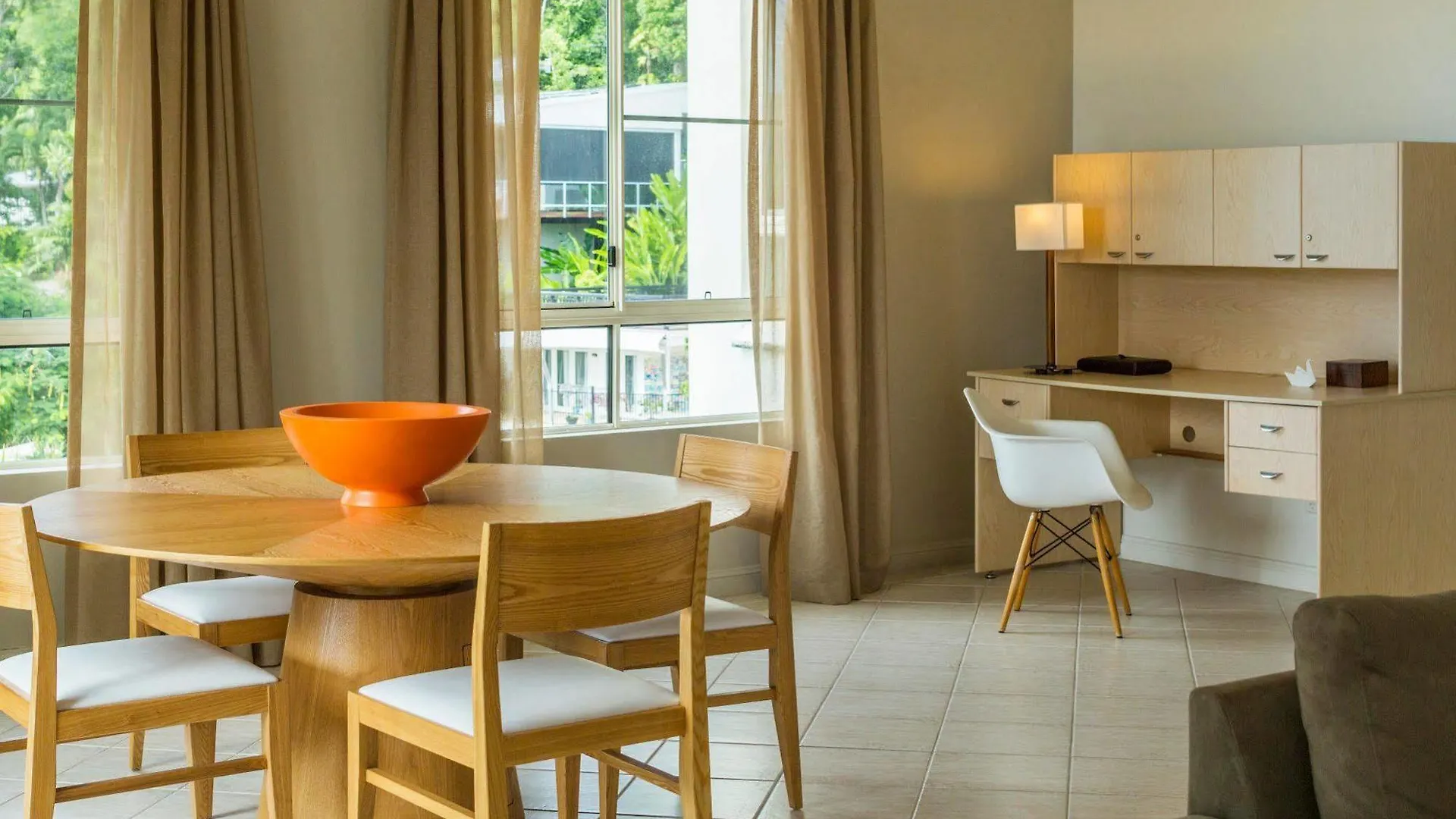 Sea Change Beachfront Apartments Trinity Beach