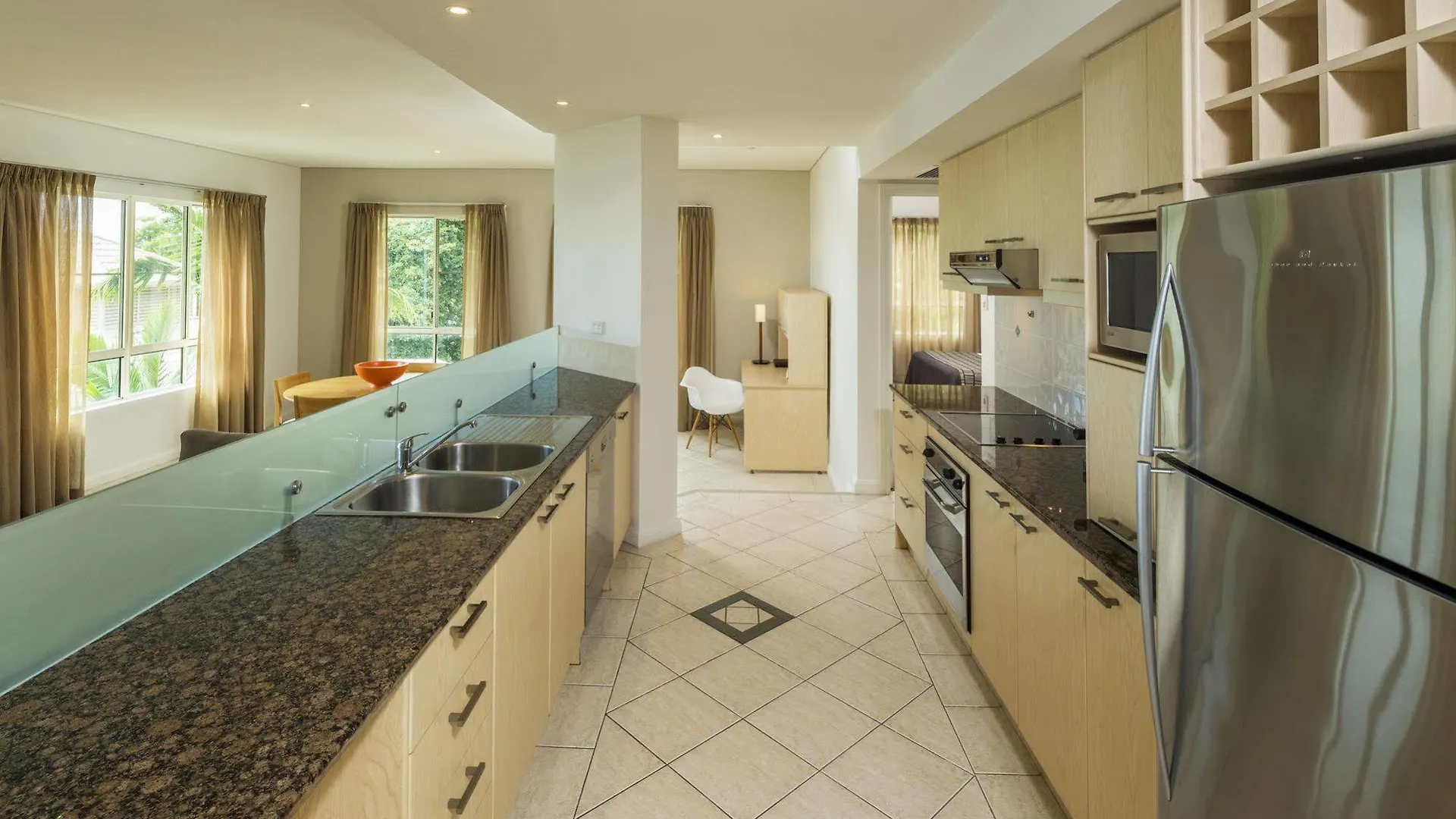 Sea Change Beachfront Apartments Trinity Beach Australia