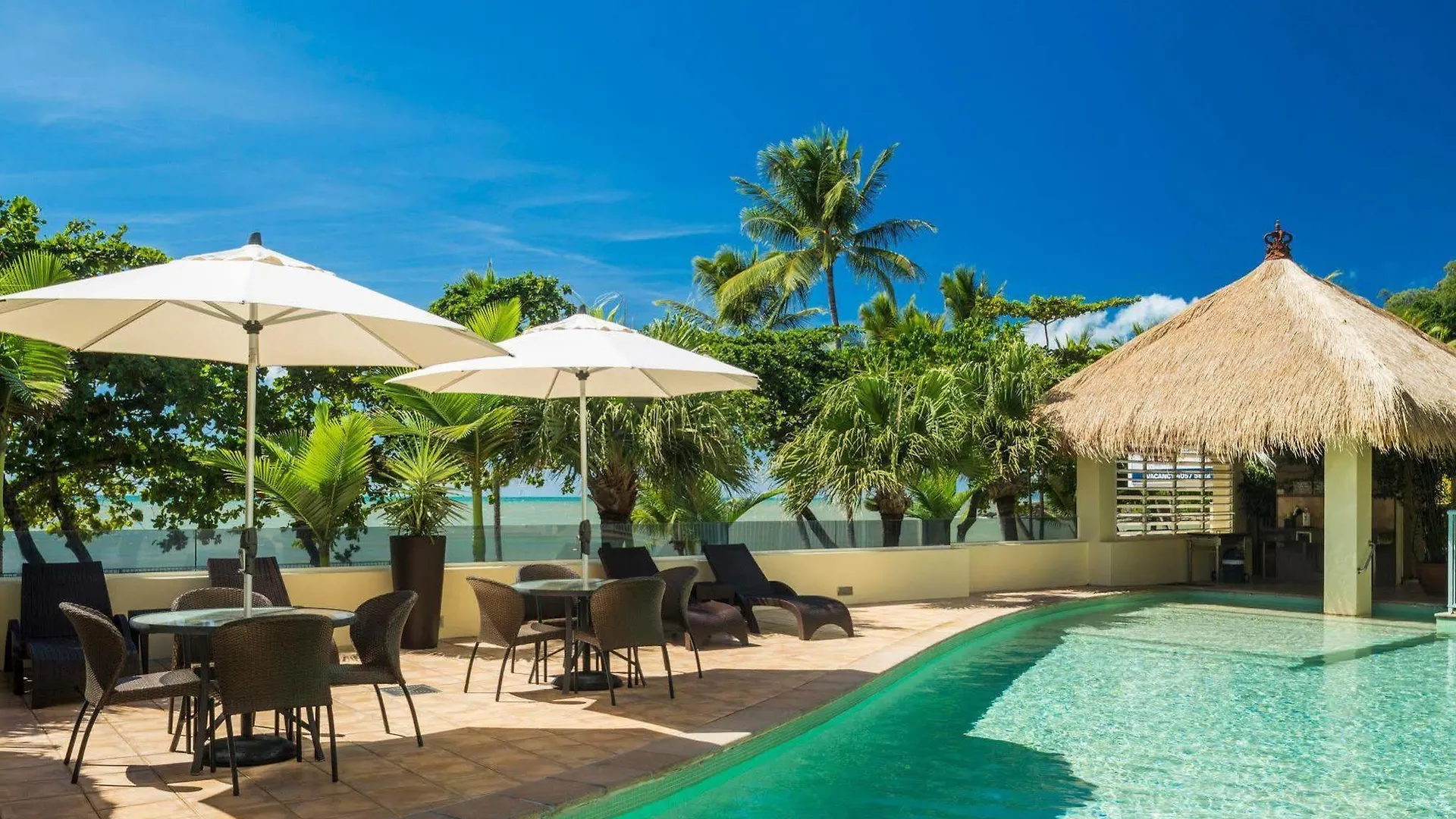 Sea Change Beachfront Apartments Trinity Beach