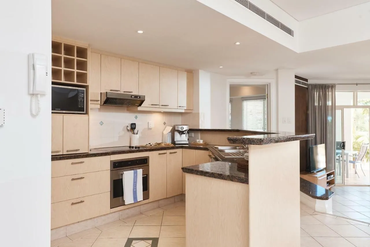 Sea Change Beachfront Apartments Trinity Beach Australia