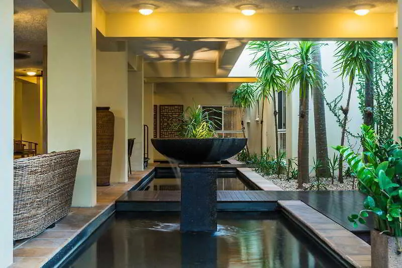 Sea Change Beachfront Apartments Trinity Beach Aparthotel