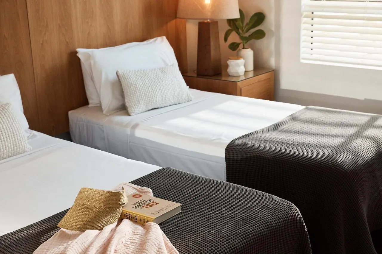 Sea Change Beachfront Apartments Trinity Beach Aparthotel